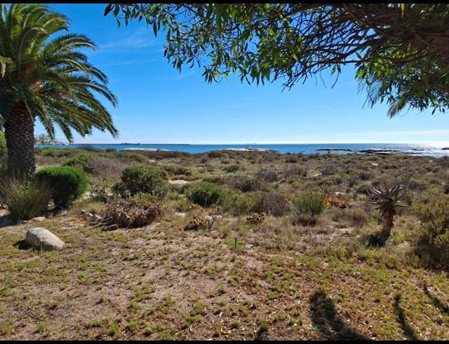 2 BEDROOM HOUSE FOR SALE IN HANNASBAAI